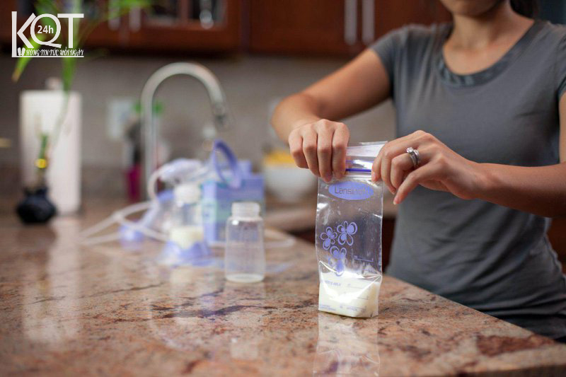 Công thức trộn sữa bột cho bé